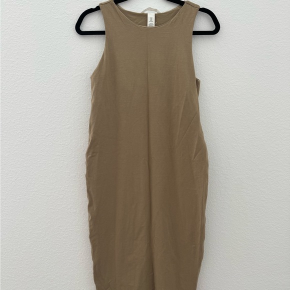 H&M | Dresses | Hm Oliver Green Maternity Dress | Poshmark H&M | Dresses | Hm Oliver Green Maternity Dress | Poshmark